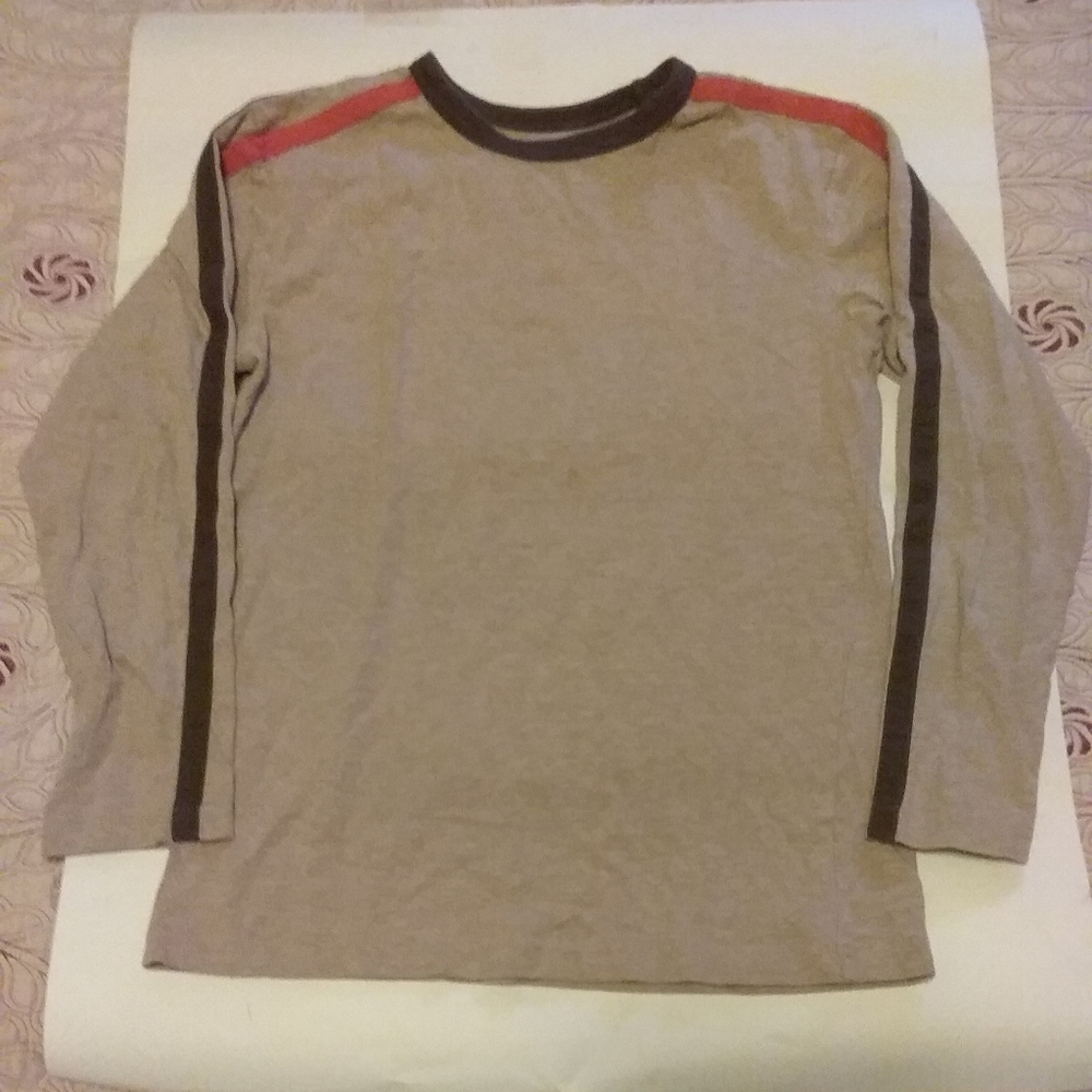 Boys long sleeves t shirt